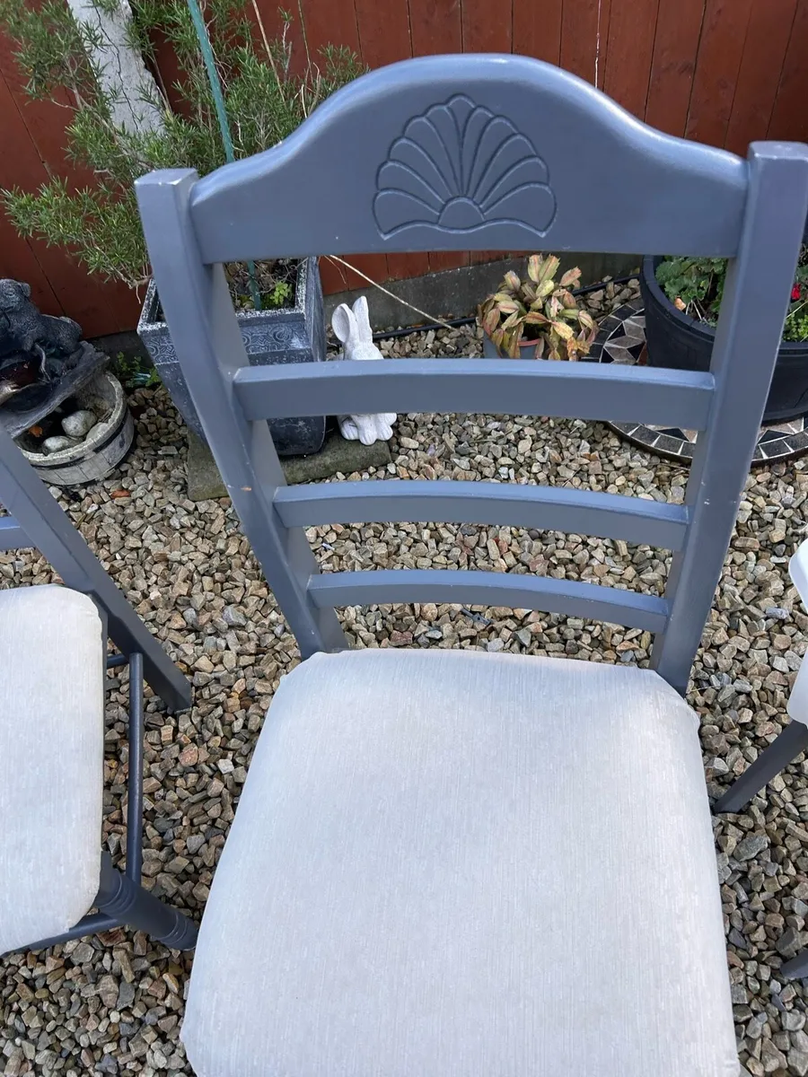 6 kitchen chairs - Image 2