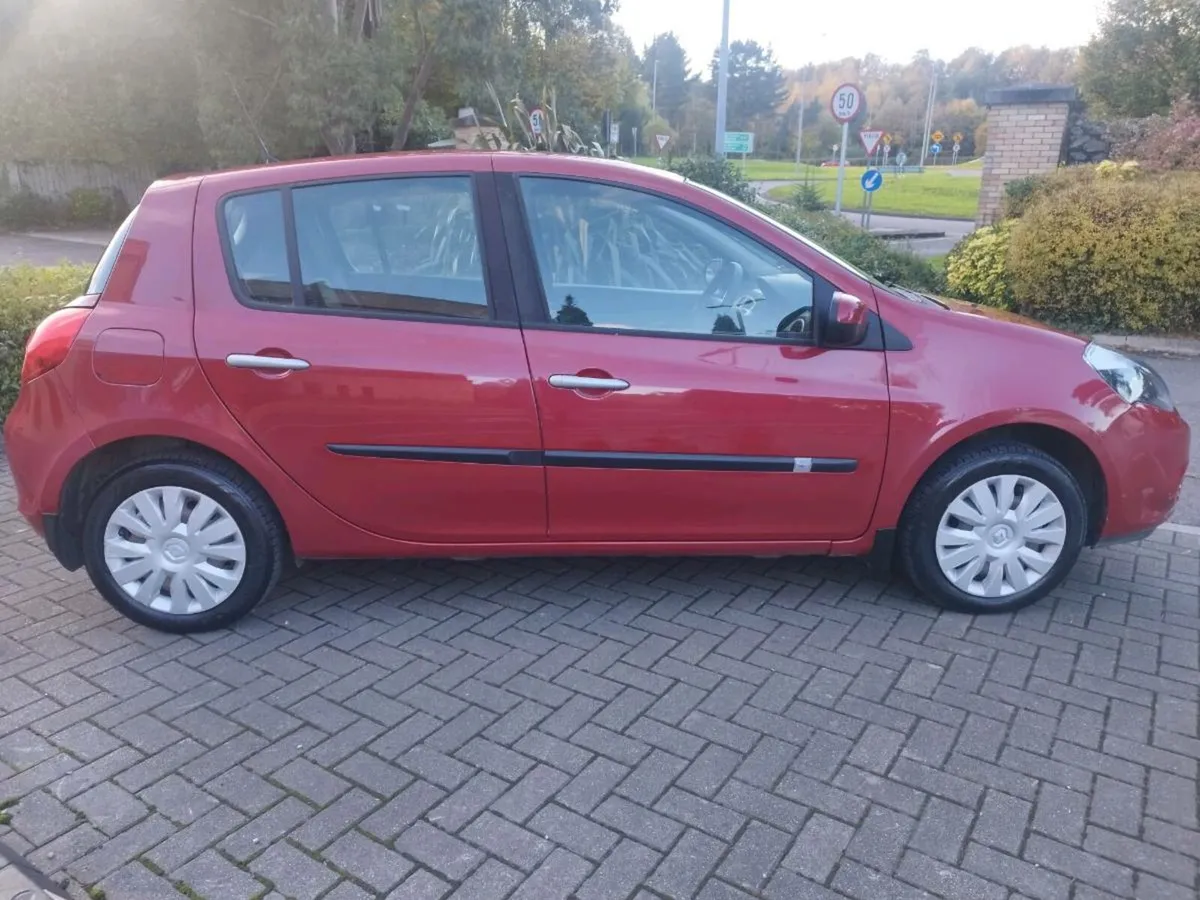 11 Renault Clio 1.2 NCT till 06/26 - Image 2