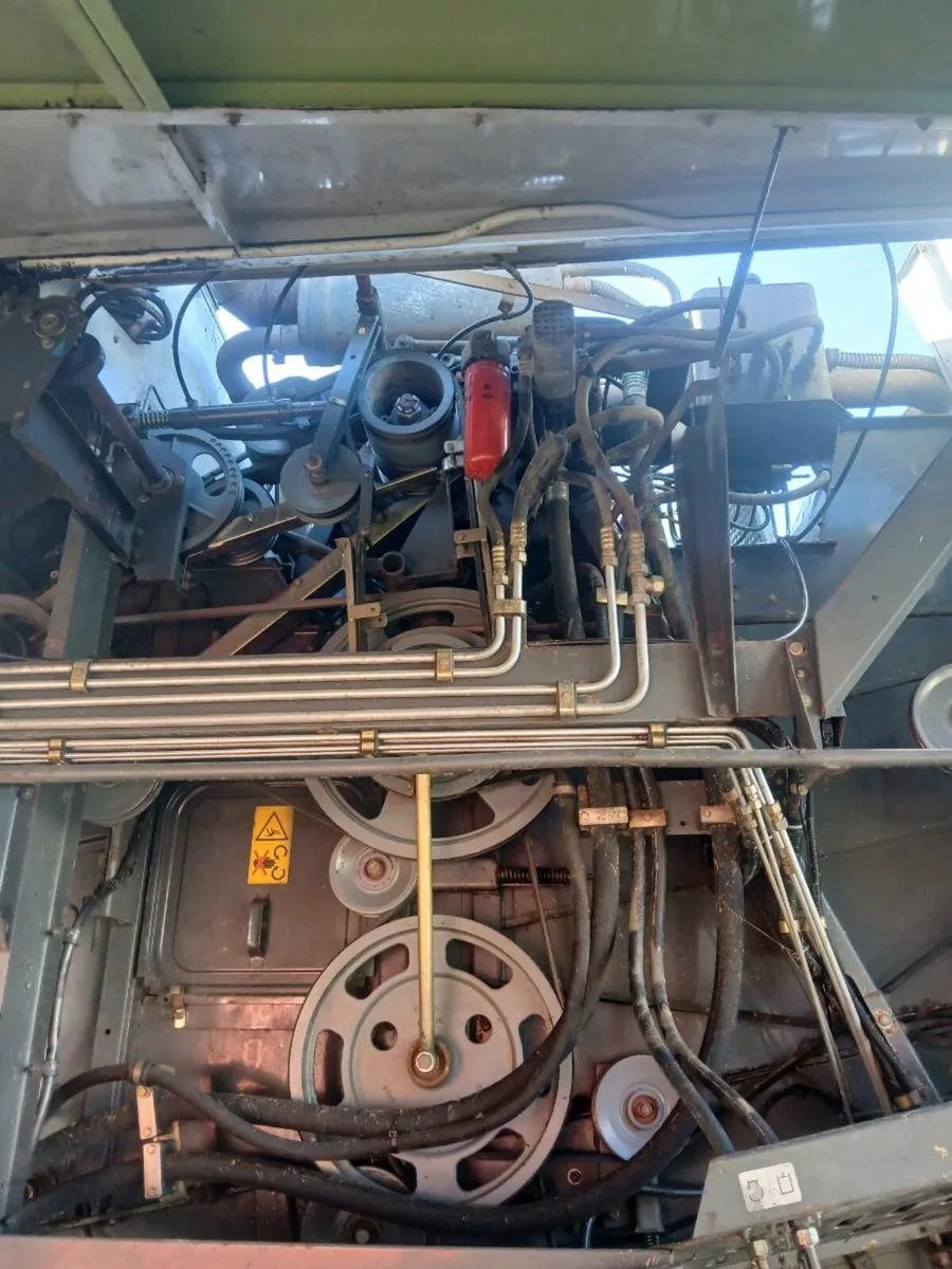 Claas 420 lexion. Claas chopper 354 - Image 4