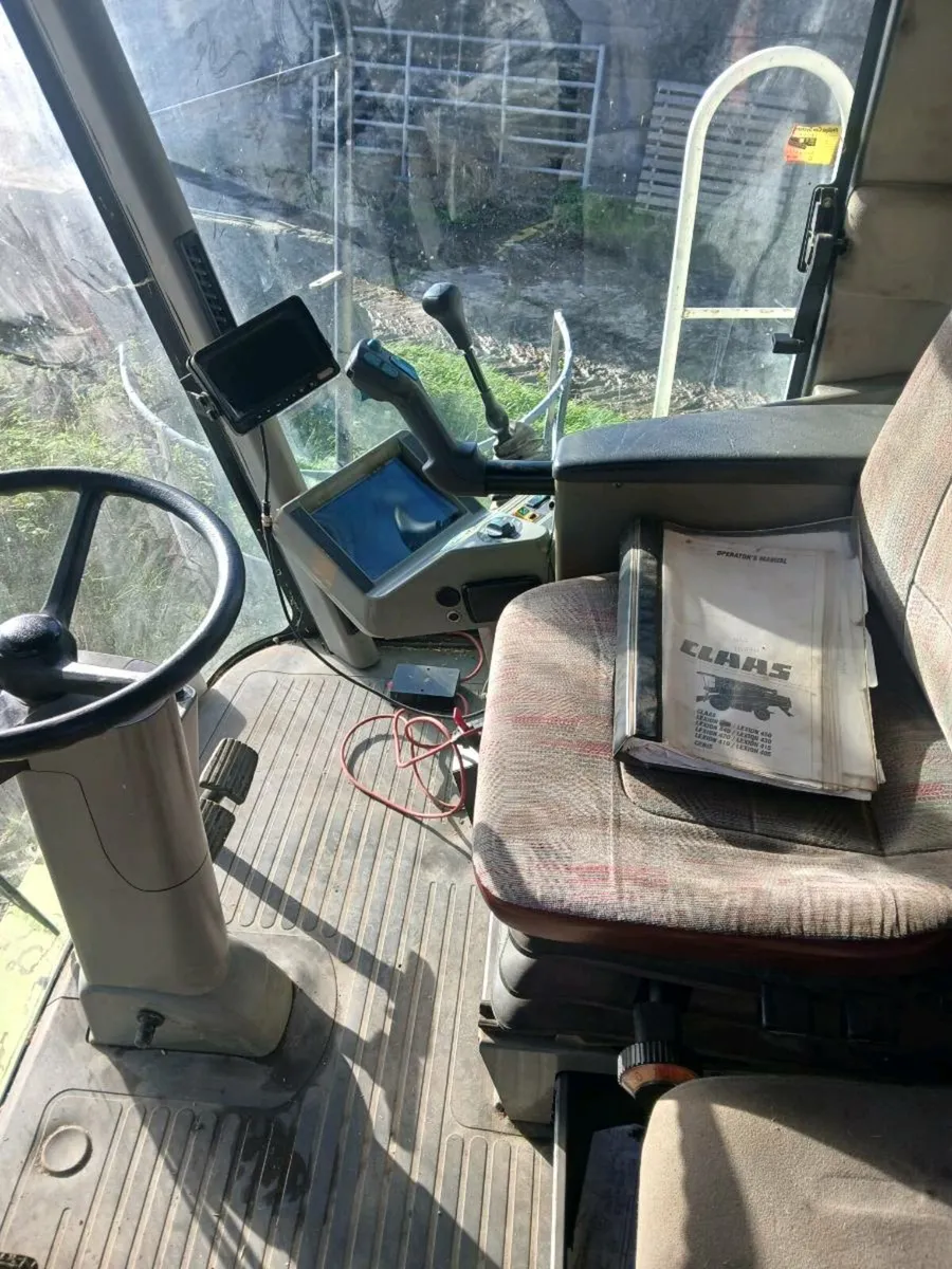 Claas 420 lexion. Claas chopper 354 - Image 2