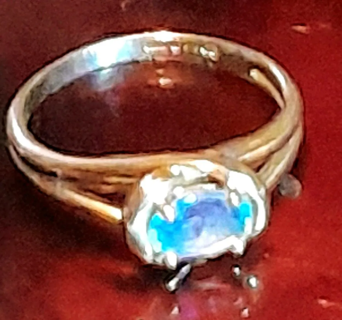 9 karat gold blue topaz ring - Image 3