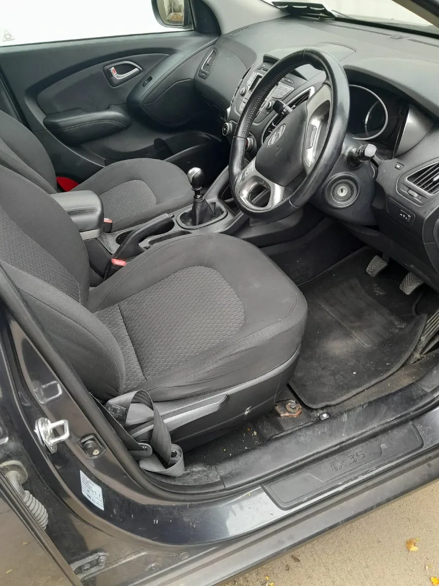 Hyundai ix35 2011  1.7 Diesel - Image 2