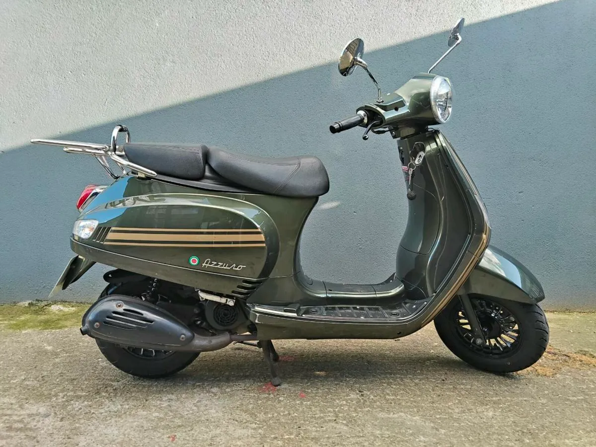 Neo Azzuro 504T  50cc Moped - Year 2000/ 5K Km - Image 4