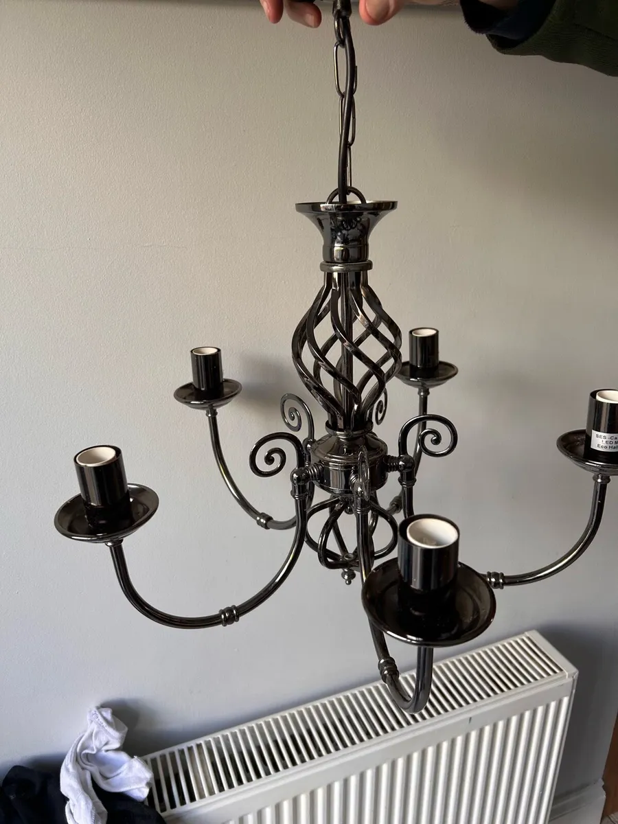 Chandelier style centerpiece sitting room light - Image 2