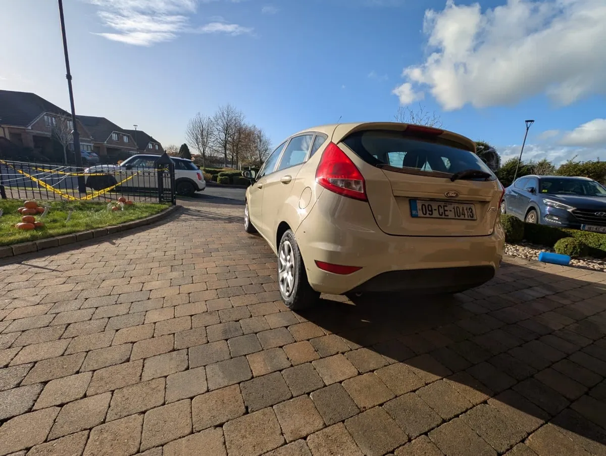 Ford Fiesta 1.2 petrol - Image 4