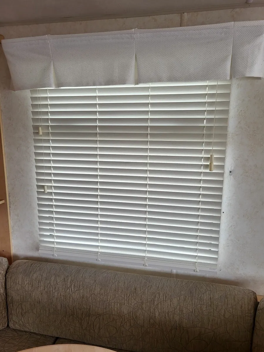 Hillary Venetian Blinds