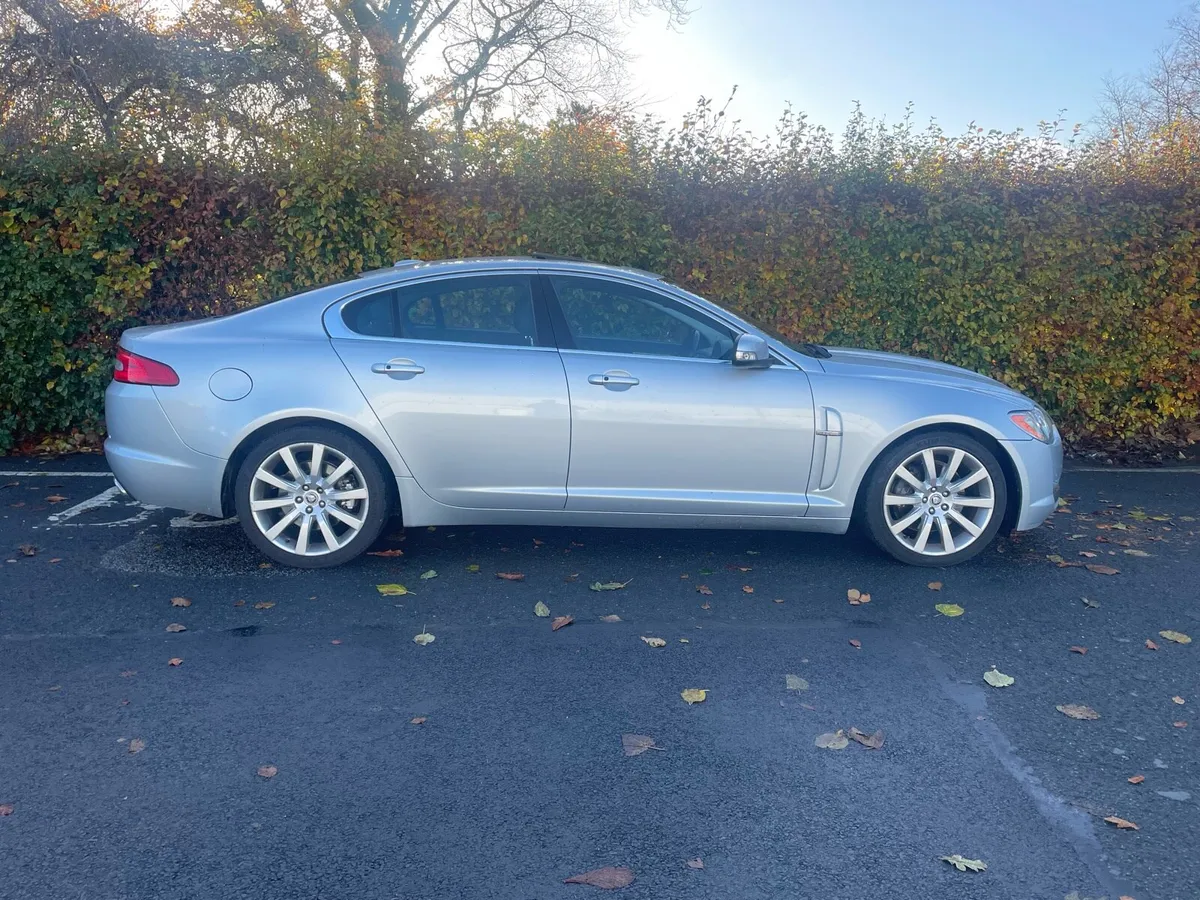 Jaguar XF - Image 1