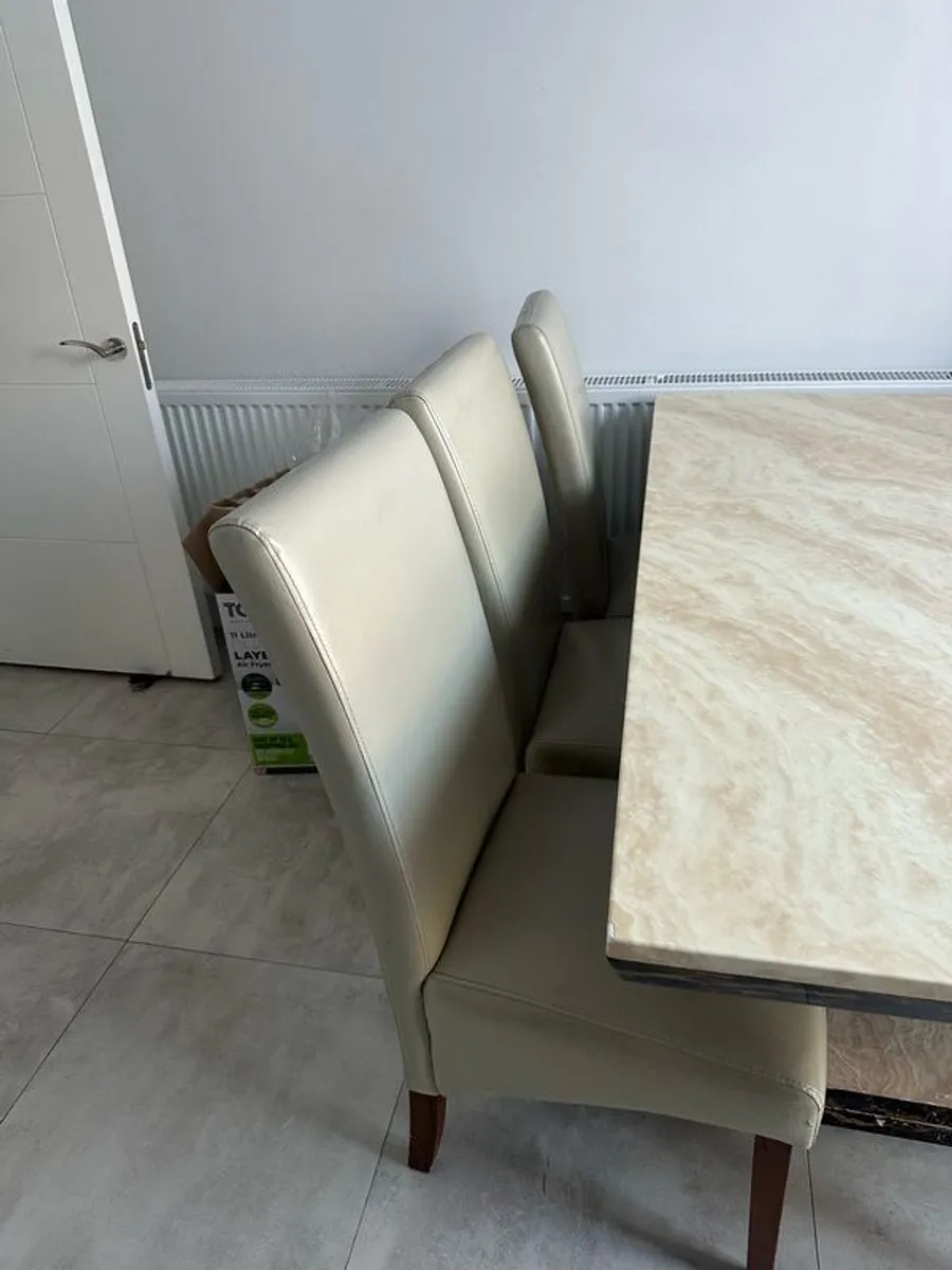 Marble dining table and 6 chairs - Image 1