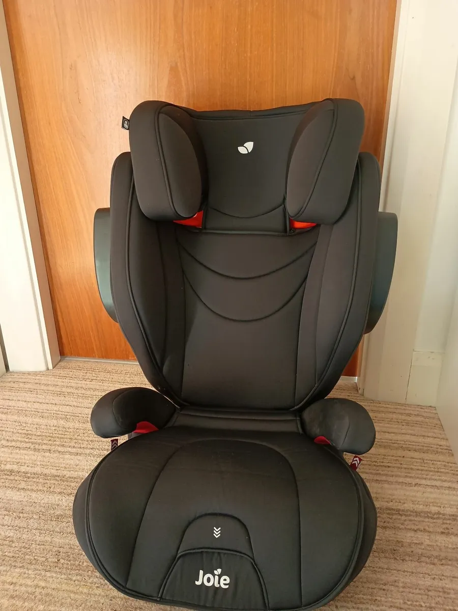 Joie Traver Car Seat - Image 1