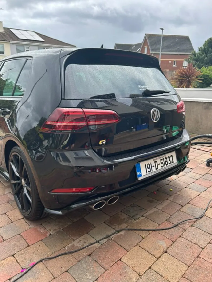 Volkswagen golf r - Image 3