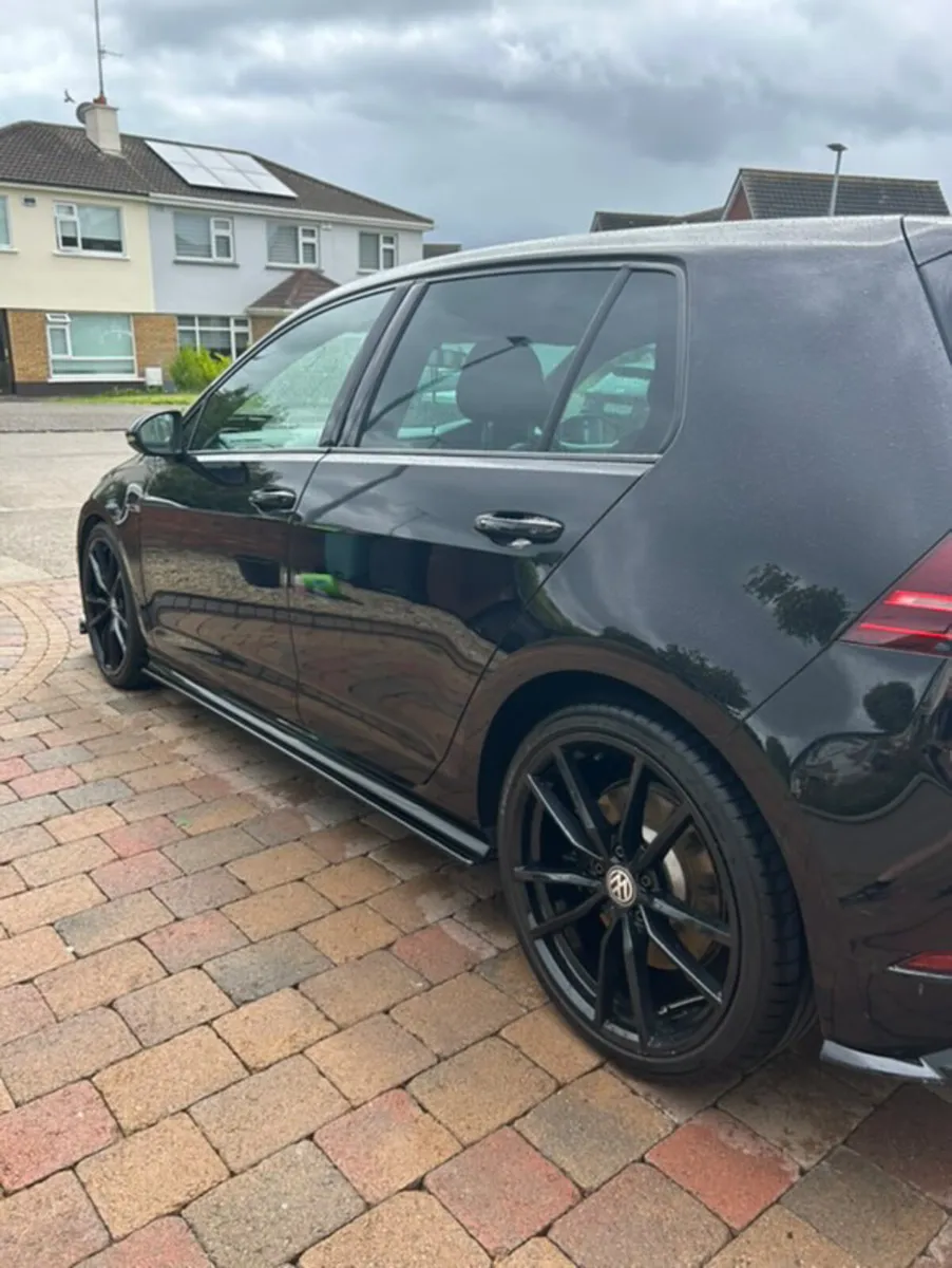 Volkswagen golf r - Image 4
