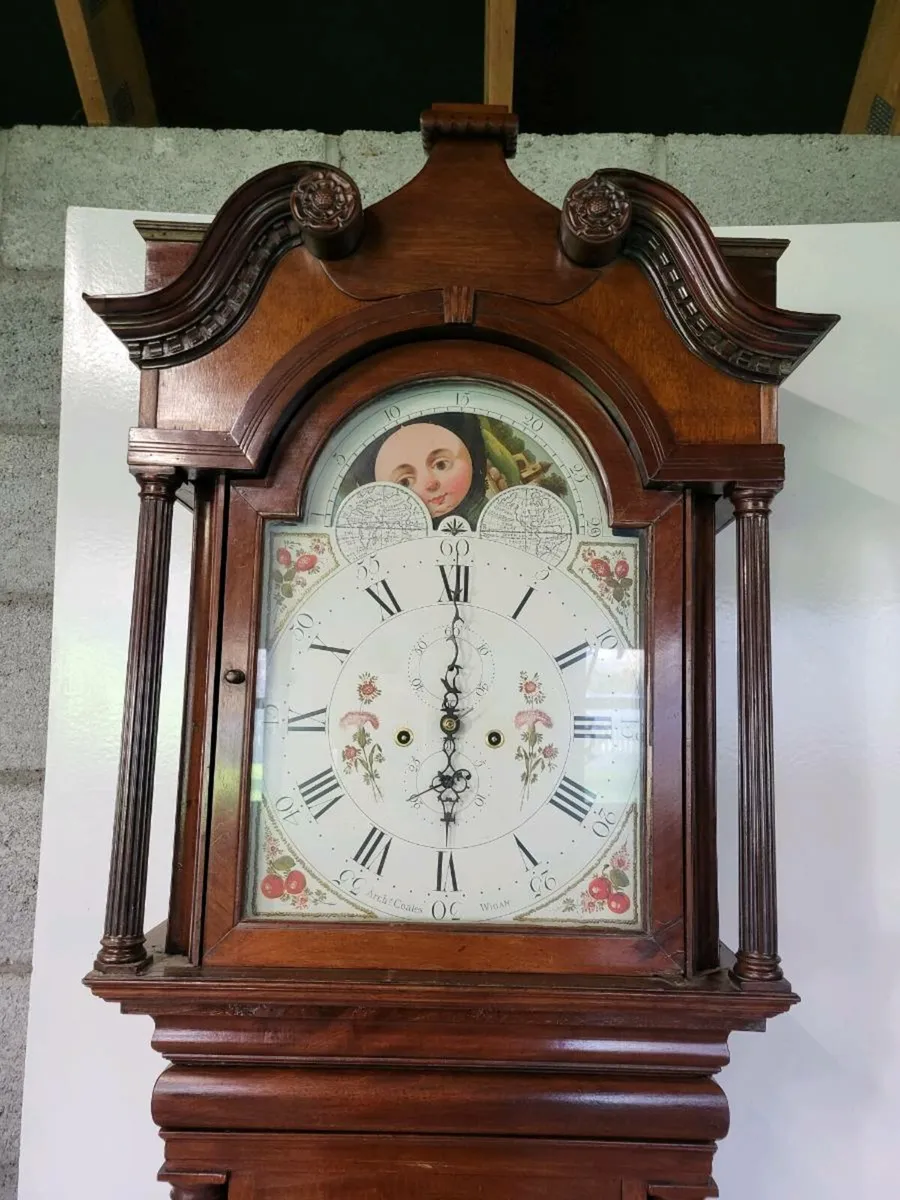 Longcase clock - Image 1