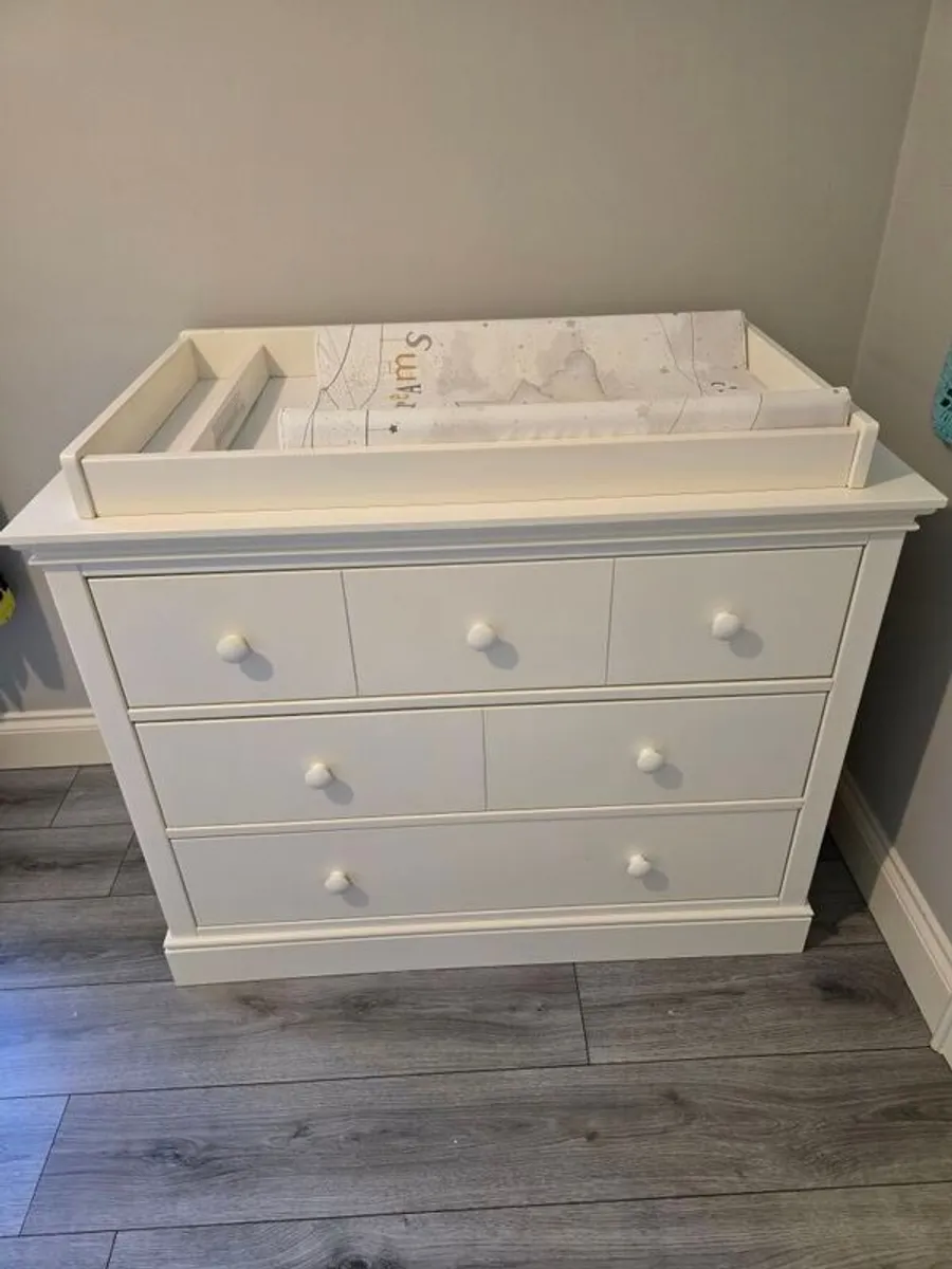 baby Nursery furniture - Image 1