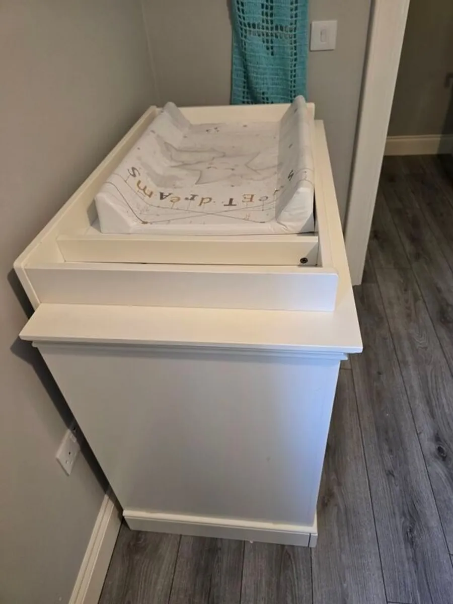 baby Nursery furniture - Image 2