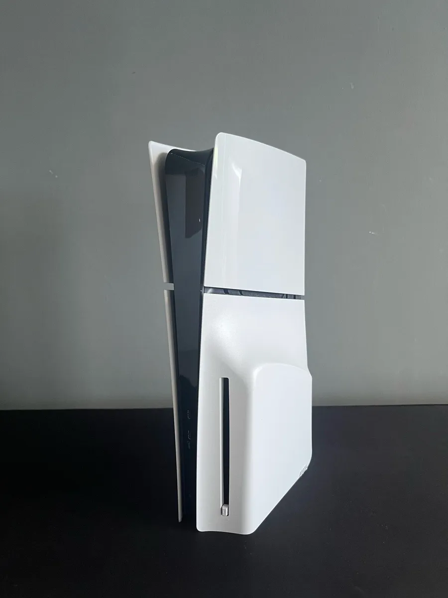 🕹️ PlayStation 5 Slim(Disc Edition)+Controller - Image 2