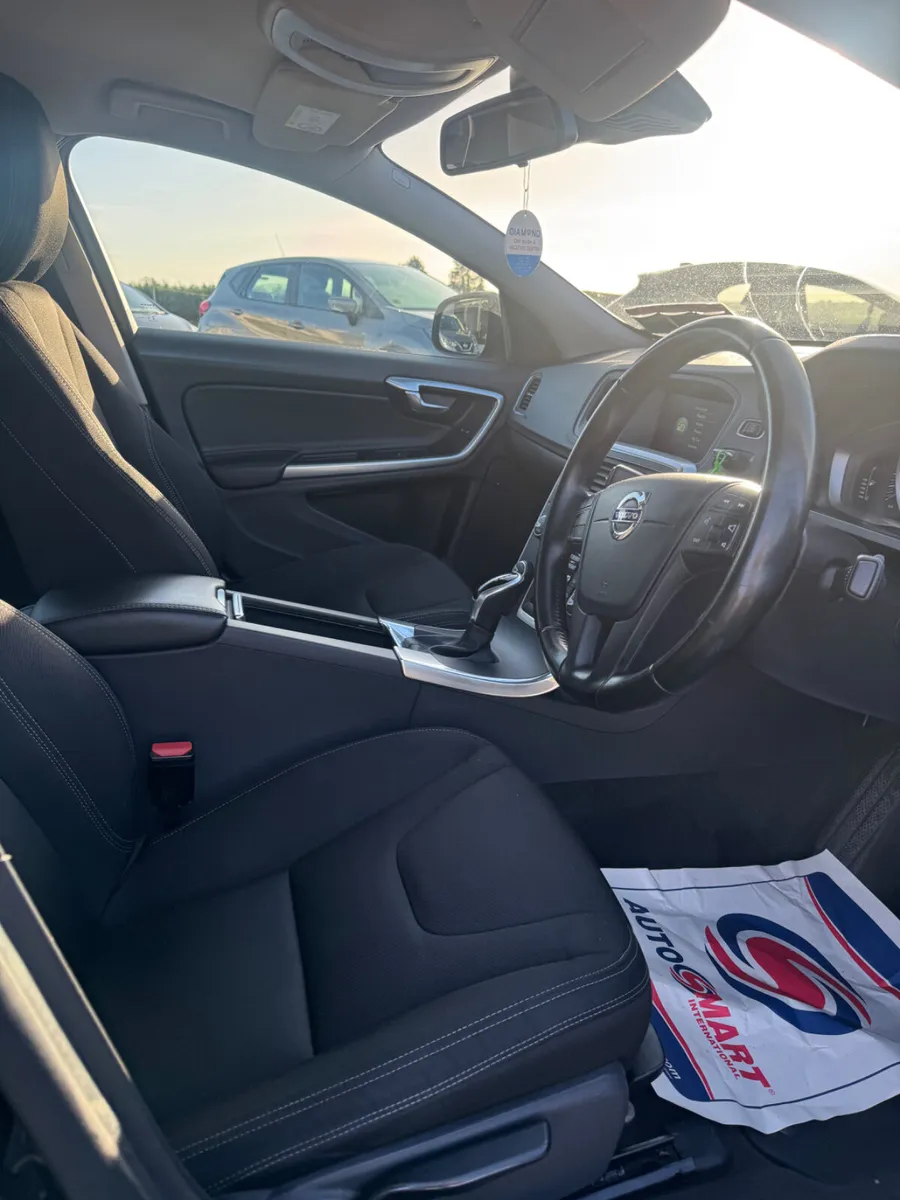 Volvo S60 2017 automatic 2 litre diesel - Image 4