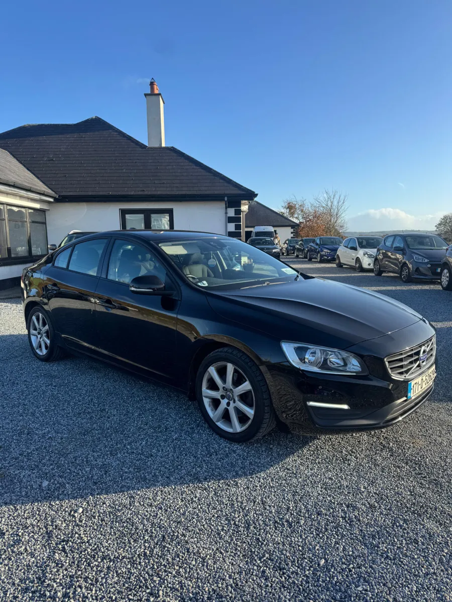 Volvo S60 2017 automatic 2 litre diesel - Image 3