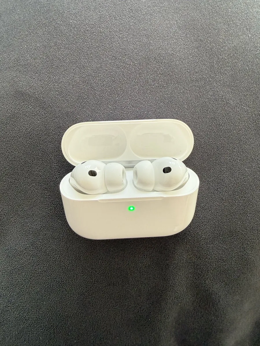 Apple AirPods Pro 3 - Image 2