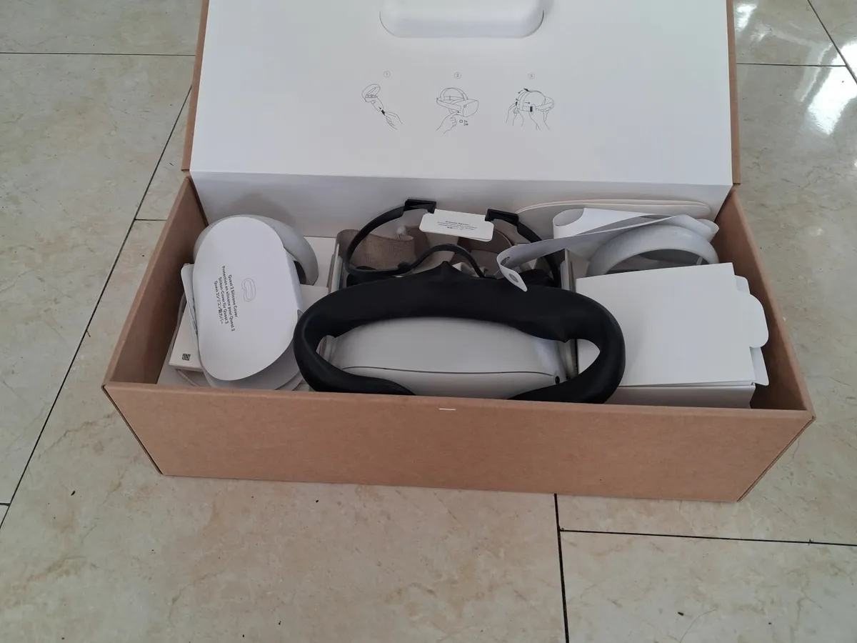 Meta quest 2 - Image 2