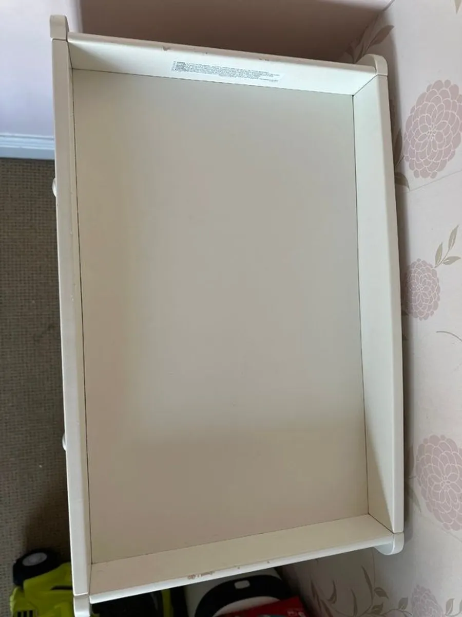 Mamas&Papas dresser changer for baby - Image 3