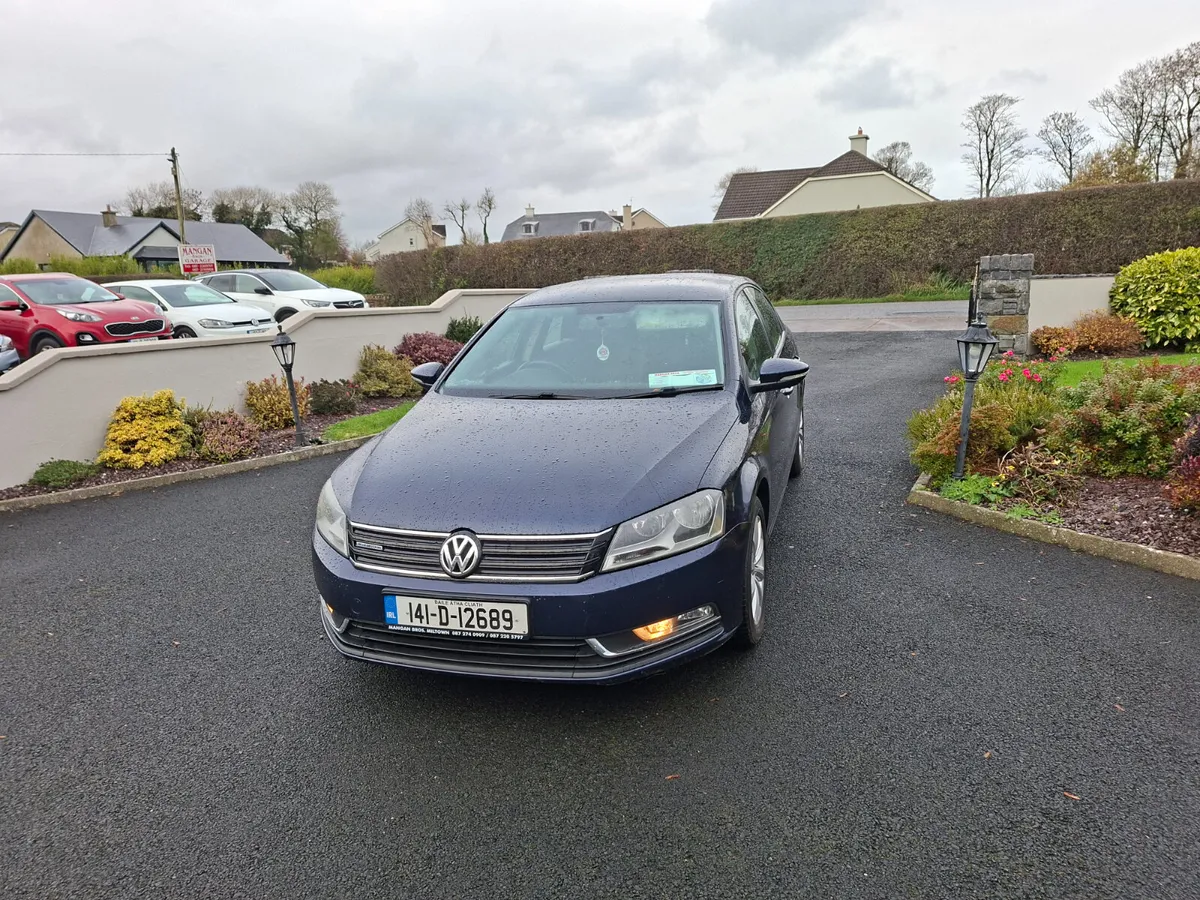Volkswagen Passat 2014 - Image 2