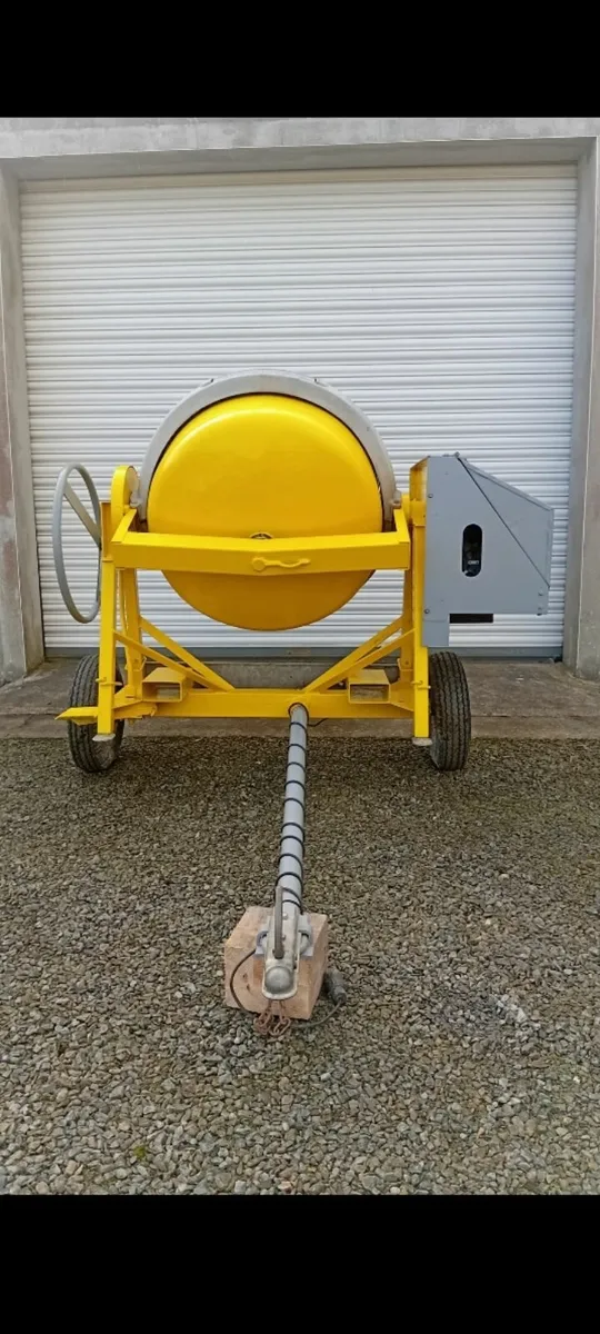 Cement mixer ALTRAD belle - Image 1
