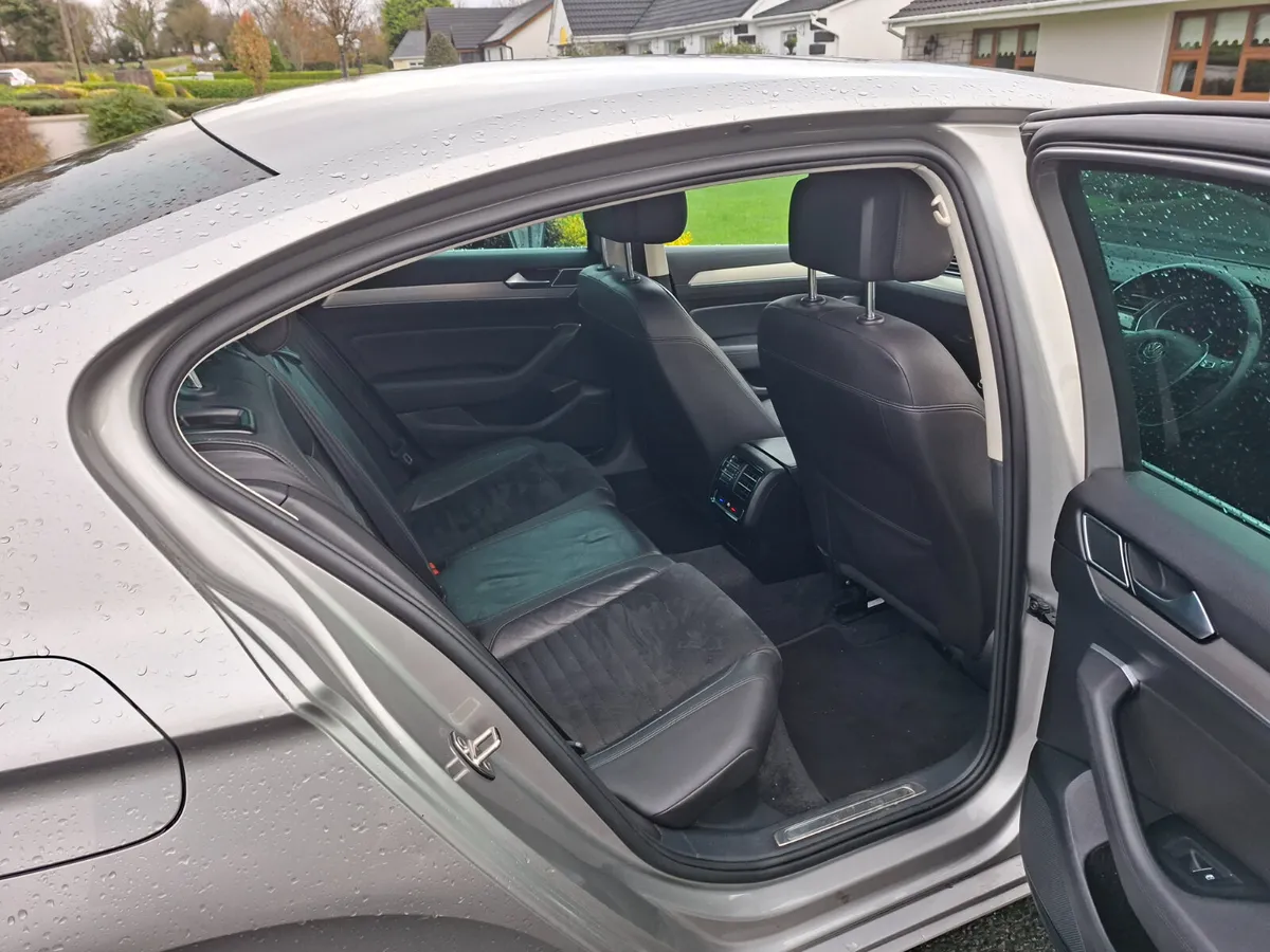 Volkswagen Passat 2015 - Image 4