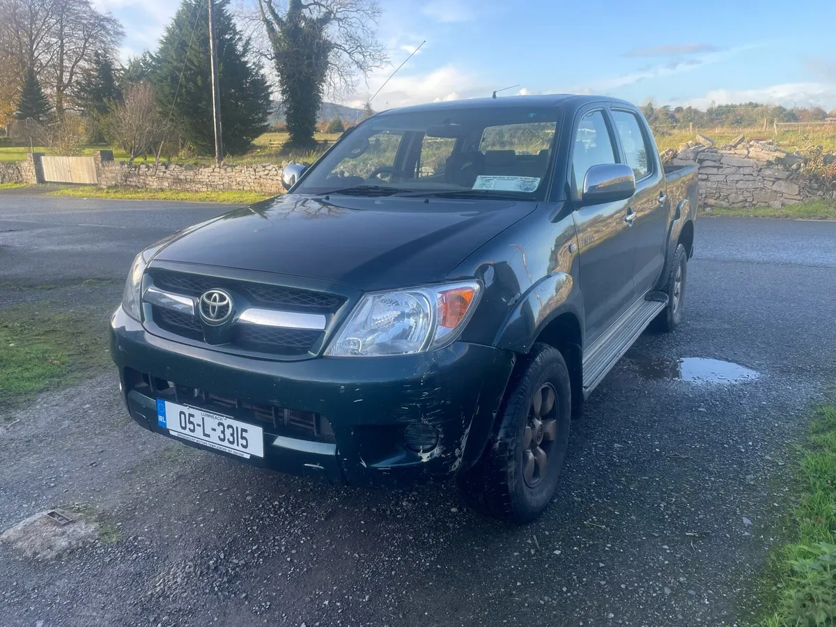 Toyota Hilux - Image 4