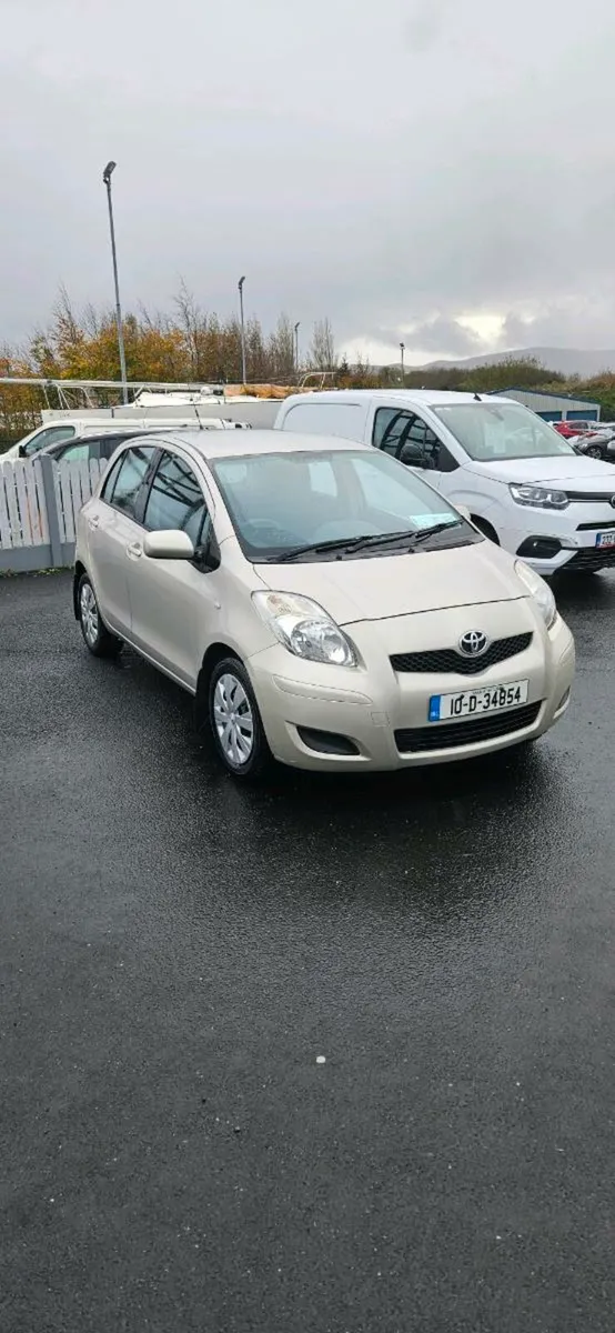 2010 Toyota yaris 1.0 petrol 💥 €3250 💥 - Image 1
