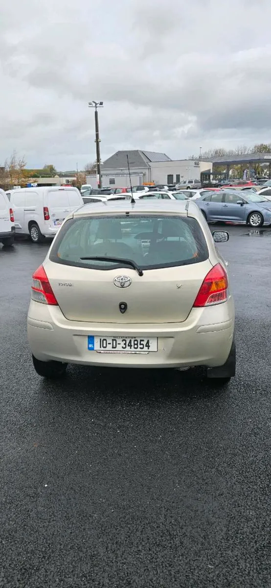 2010 Toyota yaris 1.0 petrol 💥 €3250 💥 - Image 3