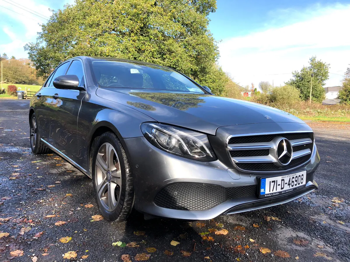 MERCEDES E-220 AVANTGARDE - Image 1