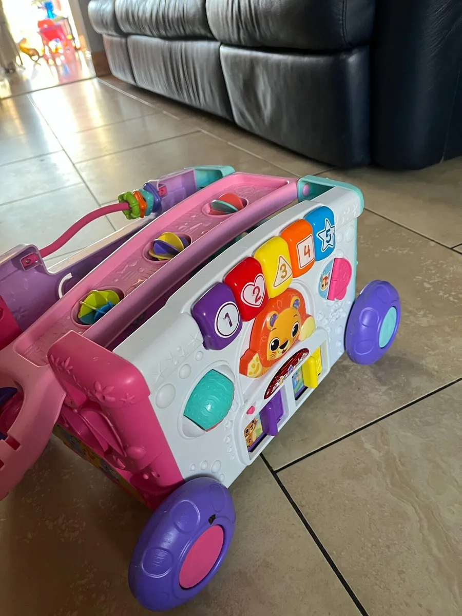 Push along toy - Image 3