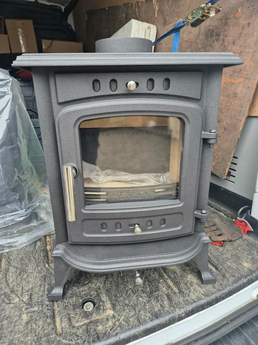 Henley stove - Image 1