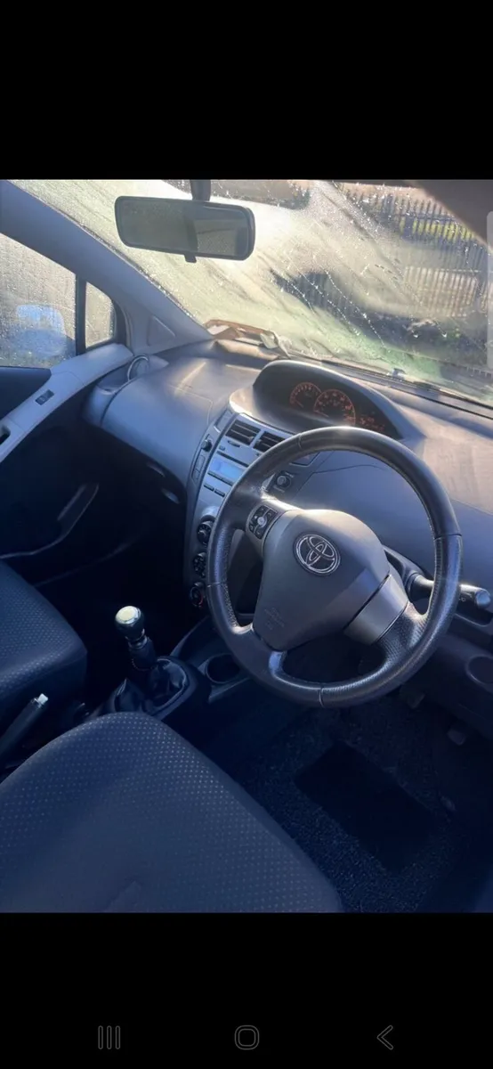 2010 Toyota yaris 1.0 petrol 💥 €3250 💥 - Image 4