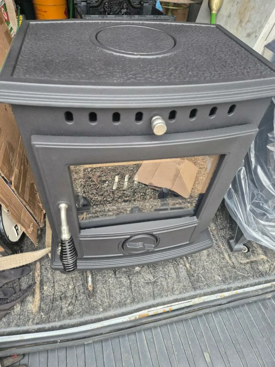 Henley stove 8kw - Image 1