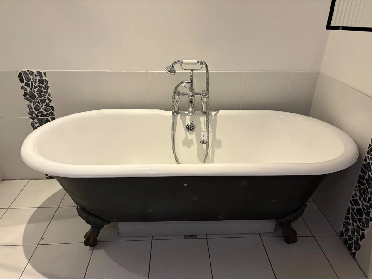 Cast Iron Bath (Freestanding) - Image 1