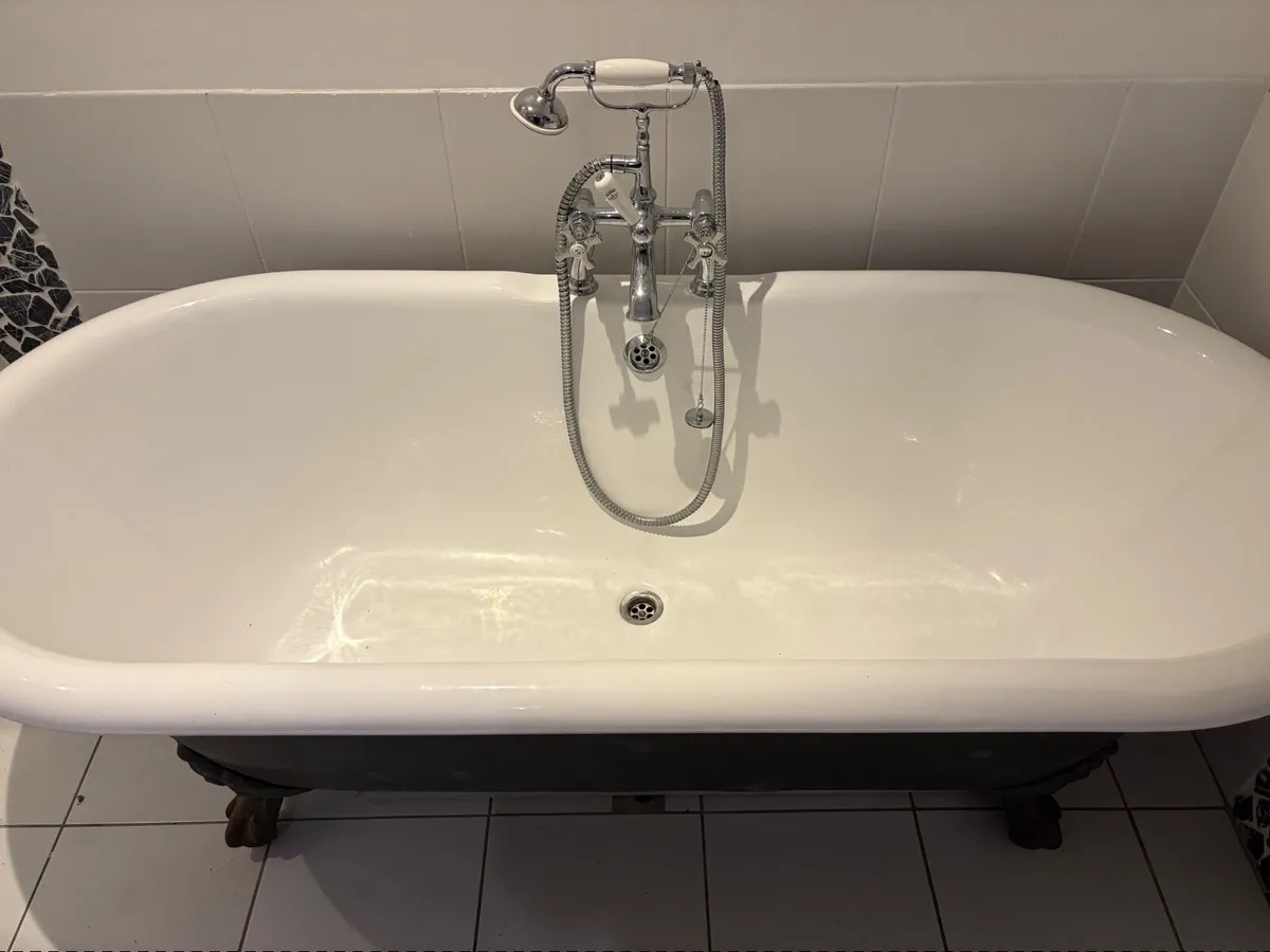 Cast Iron Bath (Freestanding) - Image 3