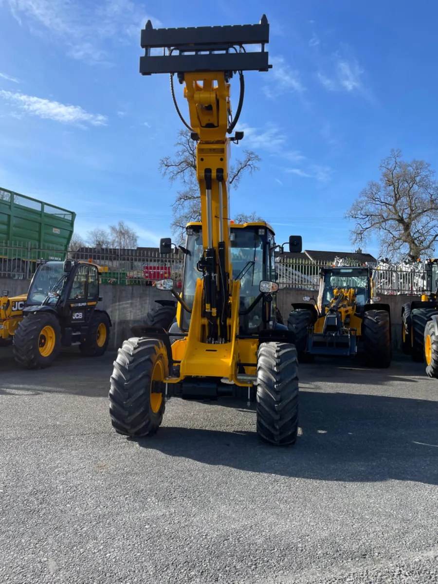 JCB TM220 - Image 3