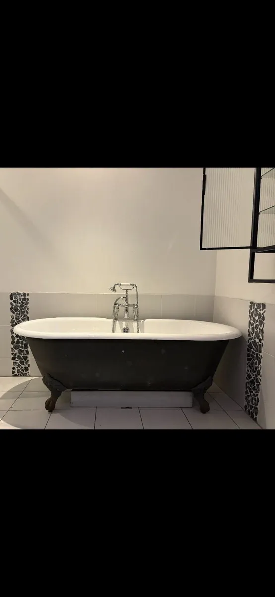 Cast Iron Bath (Freestanding) - Image 2