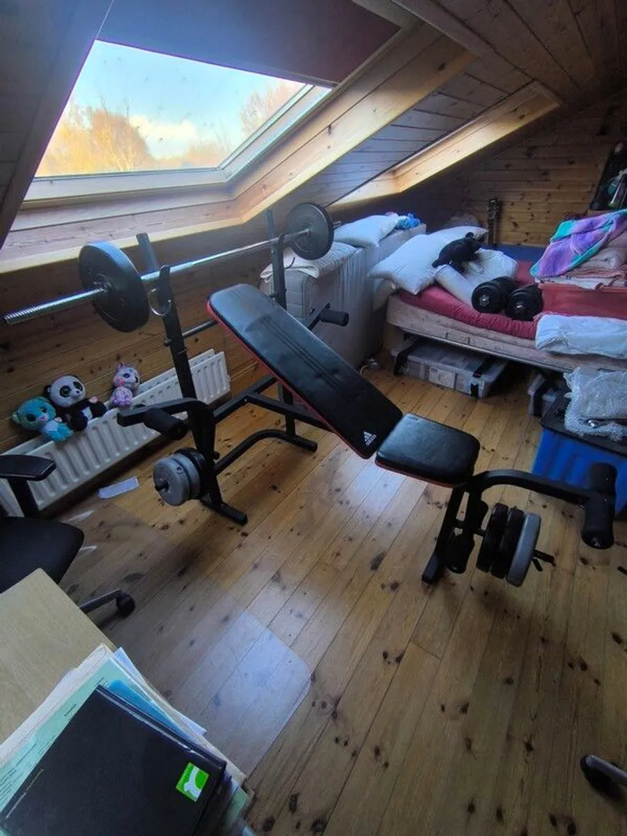 weight bench - Image 1