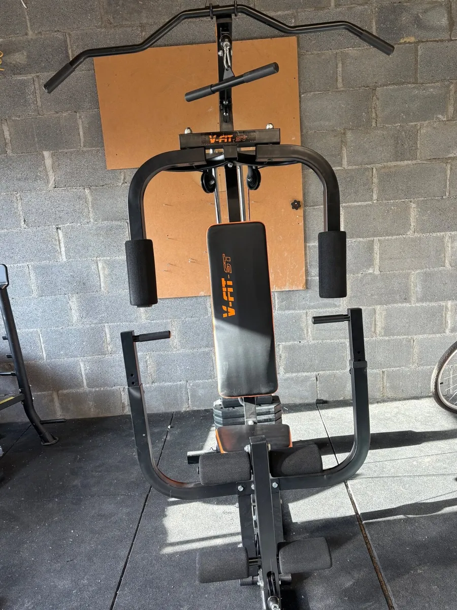 Gym equipment. Bench and multi gym - Image 1