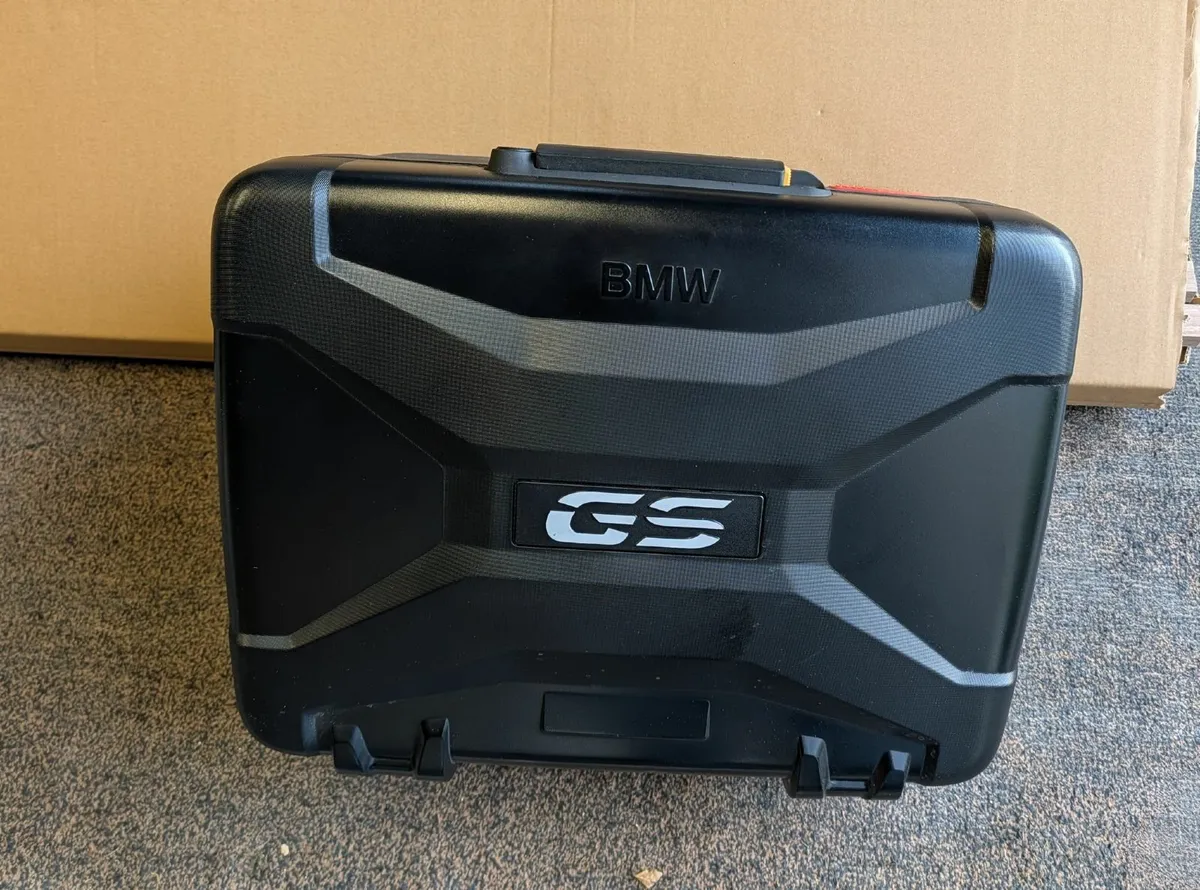 BMW R1250GS Vario Side Boxes - Image 3