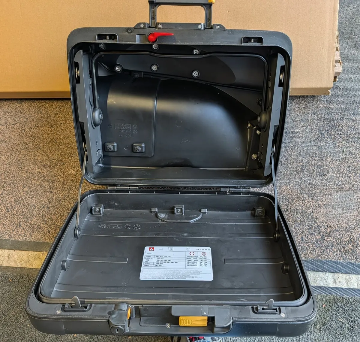 BMW R1250GS Vario Side Boxes - Image 4