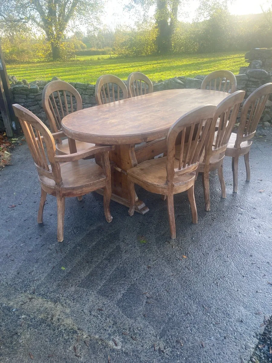 Solid pine dining table & chairs - Image 1