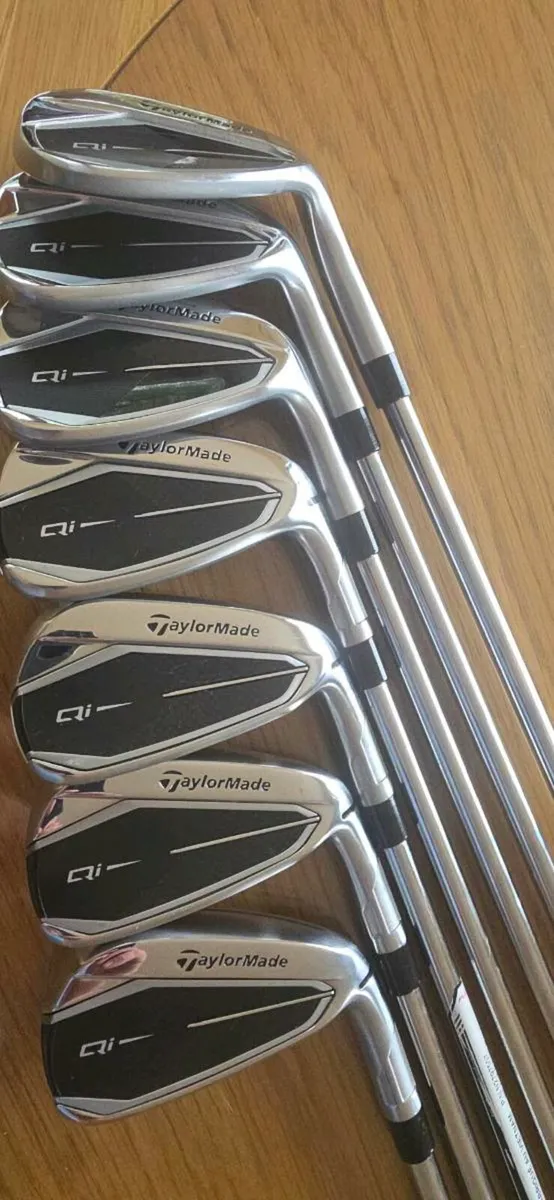 Almost New Taylormade QI10 Irons - Image 4