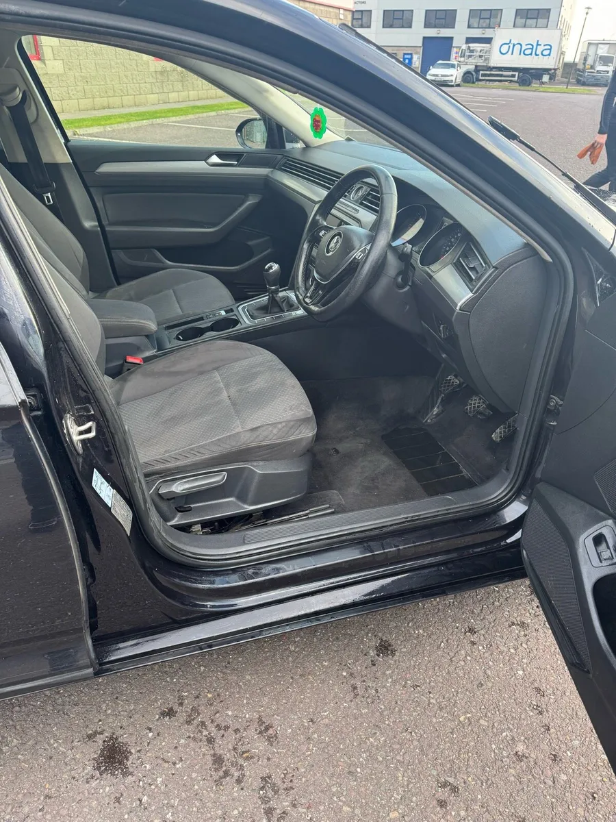 Vw Passat 2.0 Diesel - Image 4