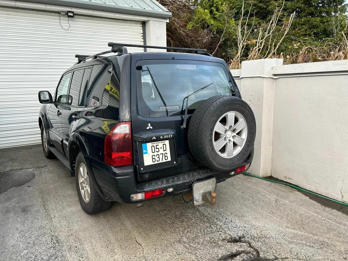 Mitsubishi Pajero 2005 - Image 1