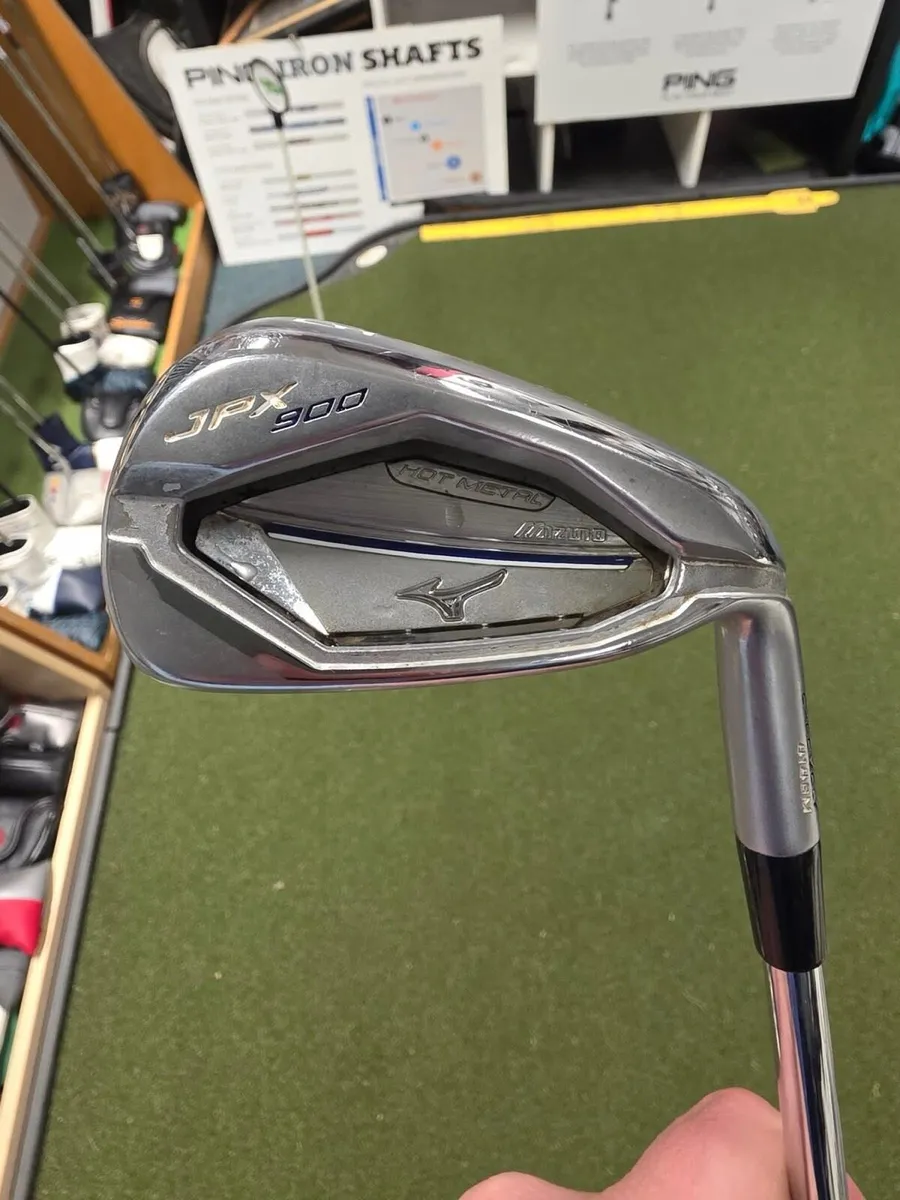Mizuno Jpx900 Hot Metal Irons - Image 1
