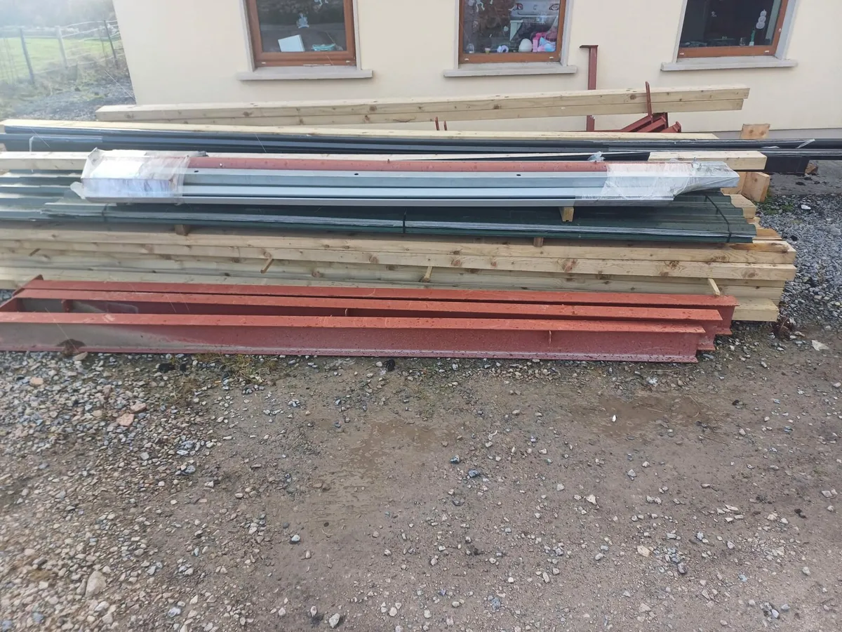 She 25ft by 32ft - Image 2