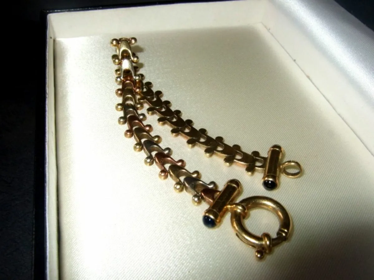Vintage Hallmarked 9ct Gold - 3 Col' Gold Bracel - Image 4